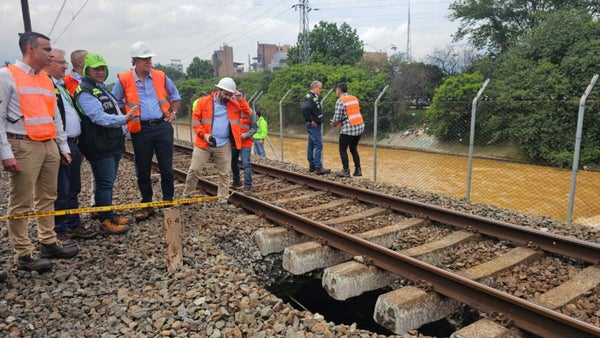 Socavación cerca de estación Poblado afecta operación del Metro de Medellín Socavación cerca de estación Poblado afecta operación del Metro de Medellín