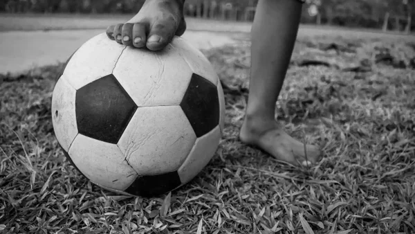 Luto en el fútbol internacional: joven promesa habría sido secuestrado y asesinado, esta fue la razón Luto en el fútbol internacional: joven promesa habría sido secuestrado y asesinado, esta fue la razón