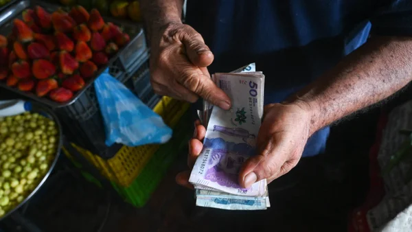 Proyecciones para 2026: lo que pasaría con la inflación si el salario mínimo sube más del 10% Proyecciones para 2026: lo que pasaría con la inflación si el salario mínimo sube más del 10%