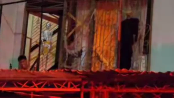 Confundieron decoración de Halloween con un incendio y llamaron a los bomberos en Cali Confundieron decoración de Halloween con un incendio y llamaron a los bomberos en Cali