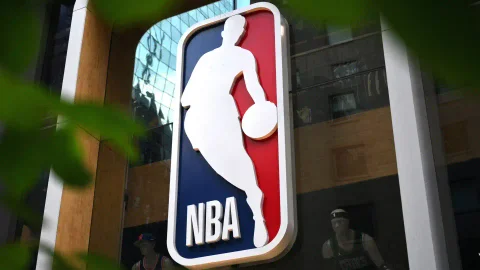 Escándalo en la NBA por apuestas ilegales.