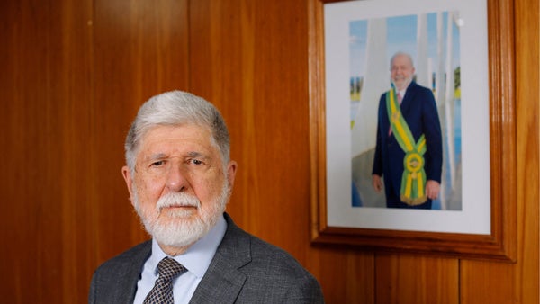 Brasil alerta que una "intervención externa" en Venezuela puede "incendiar" América del Sur Brasil alerta que una "intervención externa" en Venezuela puede "incendiar" América del Sur