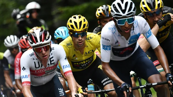 Egan Bernal confesó su frustración de competir con Tadej Pogacar