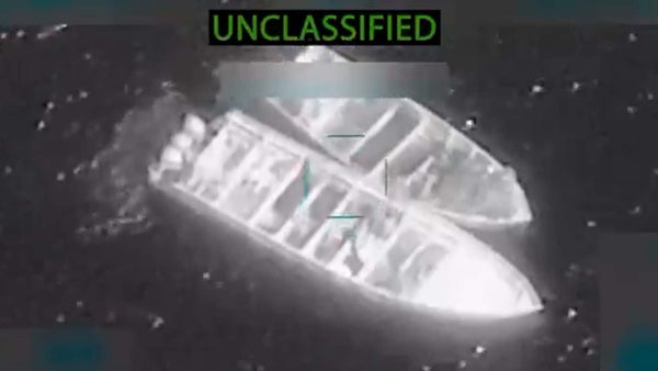 Estados Unidos confirma nuevo ataque en el Pacífico: 14 personas murieron y una sobrevivió Estados Unidos confirma nuevo ataque en el Pacífico: 14 personas murieron y una sobrevivió