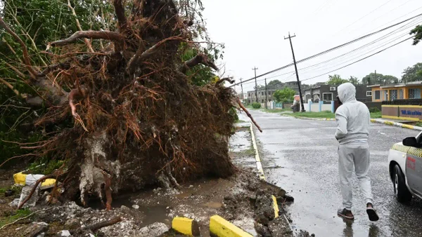 Máxima alerta en Norte y Centroamérica por recorrido del poderoso huracán Melissa: impacto aumenta