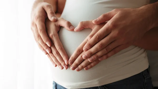 Reconocida actriz colombiana sorprendió a todos tras confirmar su embarazo