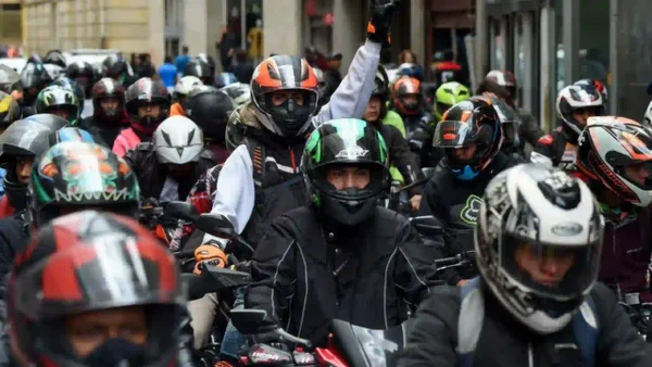 Restricción de motos y parrilleros en Bogotá dejó 1.690 comparendos durante festivo de Halloween
