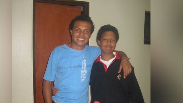 Hermano de Colmenares se pronunció tras el asesinato del estudiante de la Universidad de Los Andes Hermano de Colmenares se pronunció tras el asesinato del estudiante de la Universidad de Los Andes