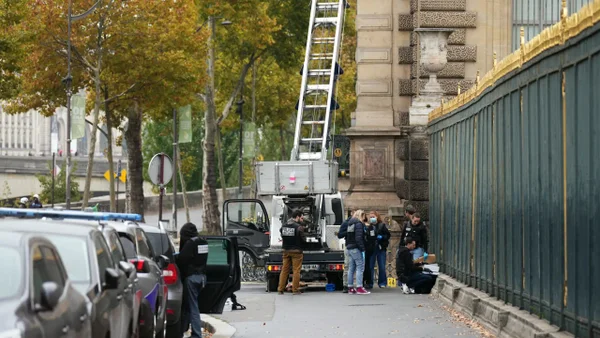 Avanza la investigación por el millonario robo al Louvre: ya van dos imputados Avanza la investigación por el millonario robo al Louvre: ya van dos imputados