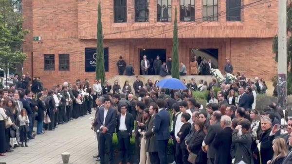 Familiares y amigos despiden a Jaime Esteban Moreno, joven asesinado tras celebrar Halloween Familiares y amigos despiden a Jaime Esteban Moreno, joven asesinado tras celebrar Halloween