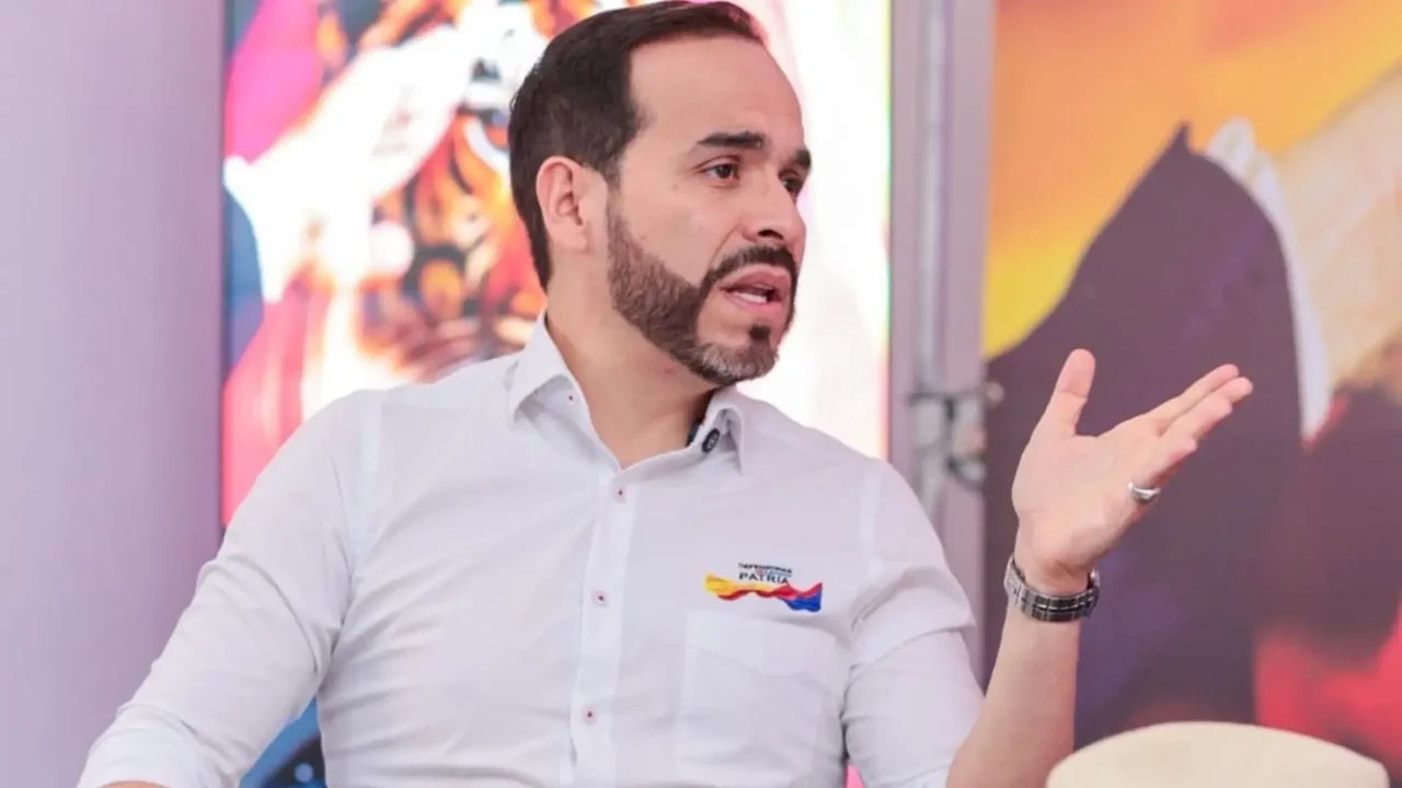 Abelardo de la Espriella no irá a la Casa de Nariño antes de su posesión el 7 de agosto