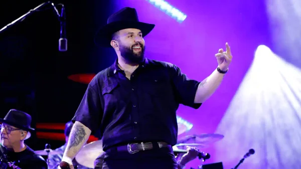 Carín León en El Campín: Bogotá se prepara para recibir al ícono de la música regional mexicana Carín León en El Campín: Bogotá se prepara para recibir al ícono de la música regional mexicana