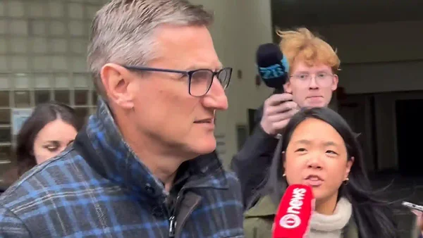 Expolicía de alto rango en Nueva Zelanda admitió haber almacenado contenido sexual de menores Expolicía de alto rango en Nueva Zelanda admitió haber almacenado contenido sexual de menores