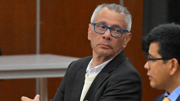 Exvicepresidente Jorge Glas entre los primeros reclusos enviados a la nueva megacárcel de Ecuador Exvicepresidente Jorge Glas entre los primeros reclusos enviados a la nueva megacárcel de Ecuador