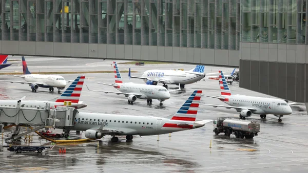 Pese a acuerdo de financiación, cancelaciones y retrasos en vuelos podrían extenderse en los Estados Unidos Pese a acuerdo de financiación, cancelaciones y retrasos en vuelos podrían extenderse en los Estados Unidos