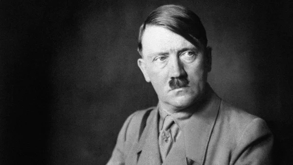 Estudio genético desmiente que Hitler tuviera abuelos judíos, pero sugiere que padecía esta enfermedad Estudio genético desmiente que Hitler tuviera abuelos judíos, pero sugiere que padecía esta enfermedad