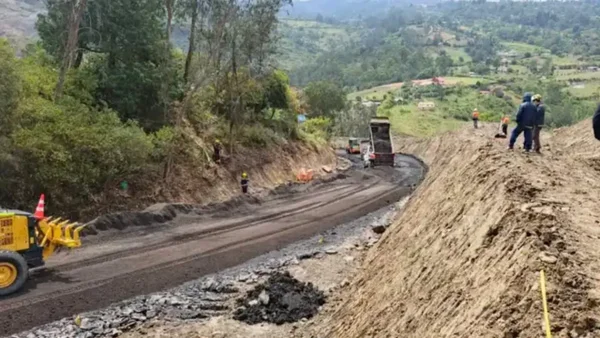 Ya está habilitado un segundo carril en el kilómetro 18 de la Vía al Llano Ya está habilitado un segundo carril en el kilómetro 18 de la Vía al Llano
