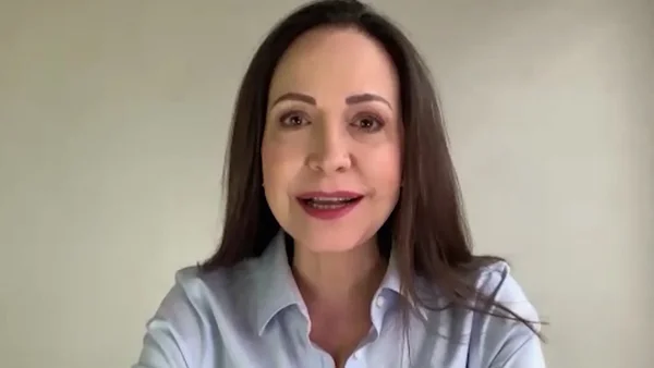 María Corina Machado invita quienes trabajan para el régimen a dejar las armas y prepararse para “la hora inminente” en Venezuela María Corina Machado invita quienes trabajan para el régimen a dejar las armas y prepararse para “la hora inminente” en Venezuela