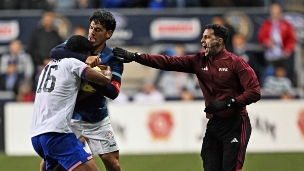Fuerte pelea se dio en amistoso FIFA entre dos selecciones que están clasificadas al Mundial 2026: video Fuerte pelea se dio en amistoso FIFA entre dos selecciones que están clasificadas al Mundial 2026: video