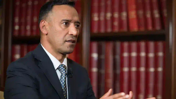 “Aquí no hubo nada ilegal”: ministro de Defensa sobre bombardeos donde murieron 15 menores reclutados “Aquí no hubo nada ilegal”: ministro de Defensa sobre bombardeos donde murieron 15 menores reclutados