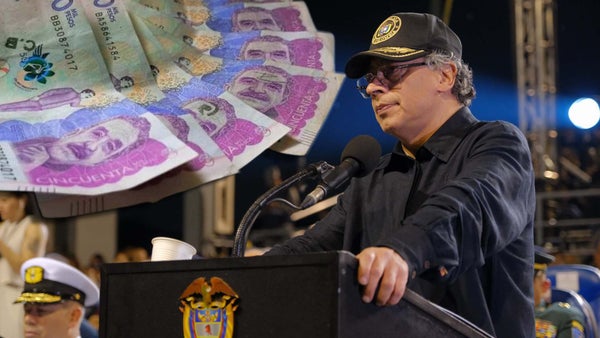 Informe de la UIAF revela movimientos bancarios del presidente Petro: transacciones, pagos y compras en tiendas de lujo Informe de la UIAF revela movimientos bancarios del presidente Petro: transacciones, pagos y compras en tiendas de lujo