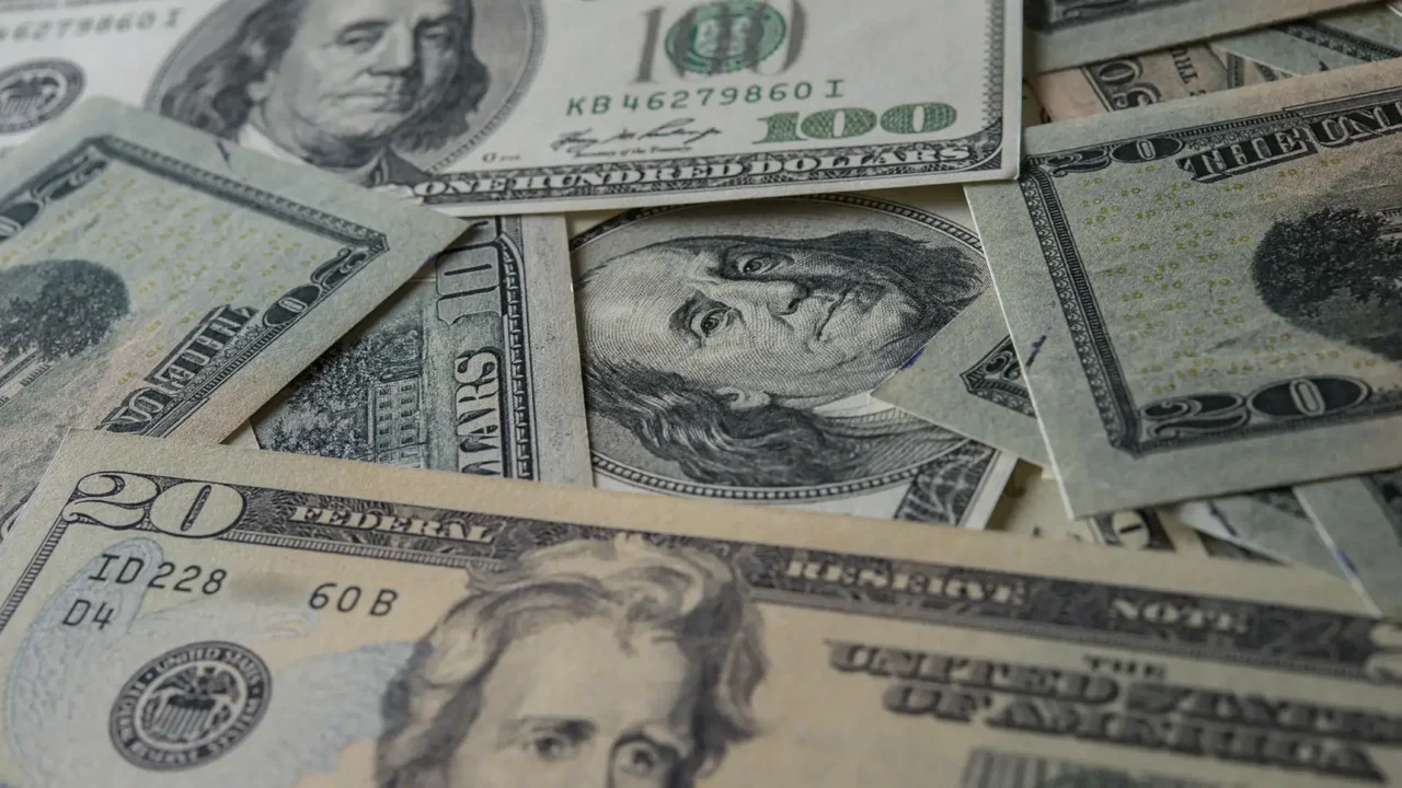 Dólar sigue en picada en Colombia: así cerró su valor HOY 24 de diciembre de Navidad