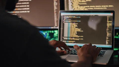 Hacker en Bogotá robó pensiones.