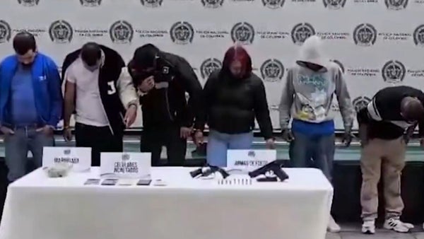 Capturan a 23 integrantes de bandas de microtráfico en Bogotá vinculadas a cinco homicidios Capturan a 23 integrantes de bandas de microtráfico en Bogotá vinculadas a cinco homicidios