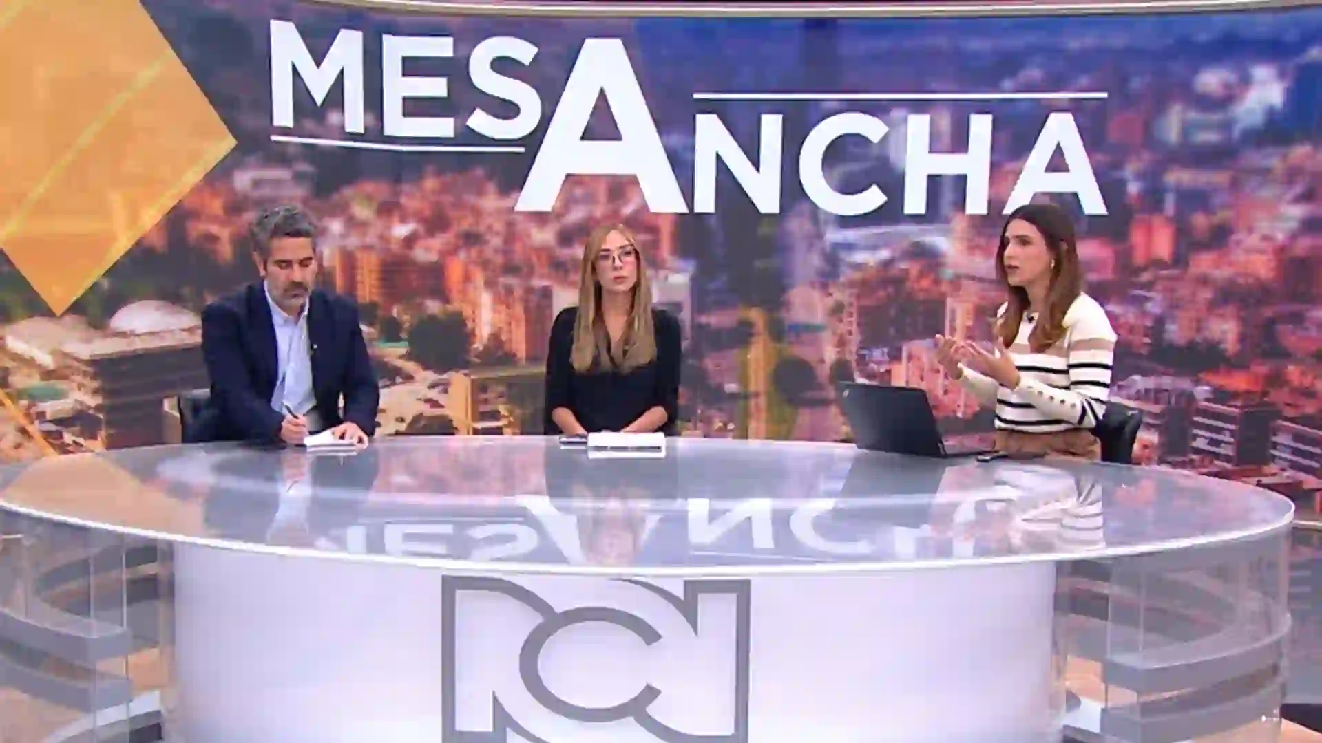 “Que le responda al país”: Katherine Miranda al ministro de Defensa sobre la muerte de menores en bombardeos