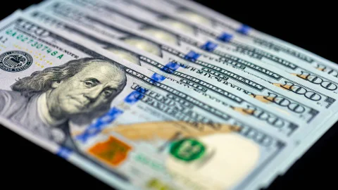 Importante banco lanzó cuenta de ahorro en dólares para colombianos: así funciona