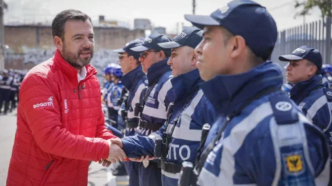 Agentes civiles en Bogotá