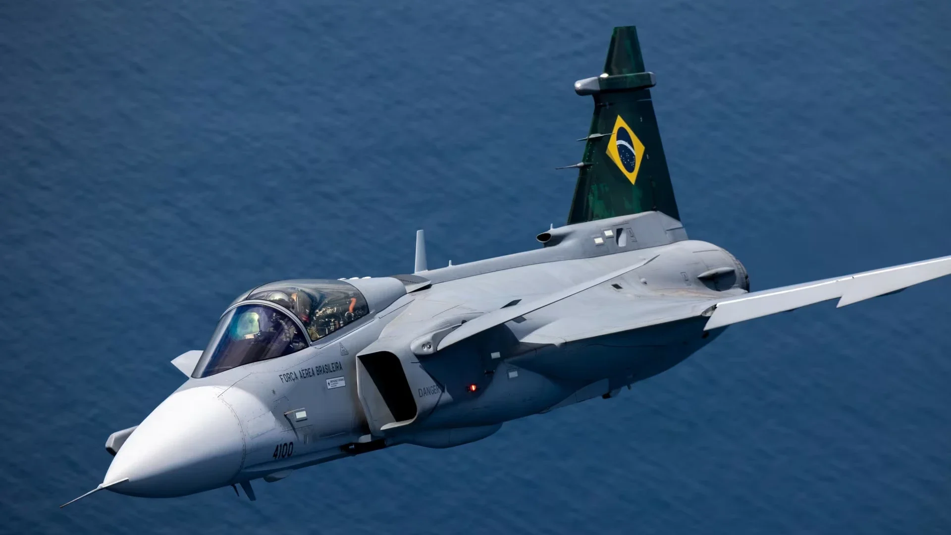 Compra de aviones Gripen.