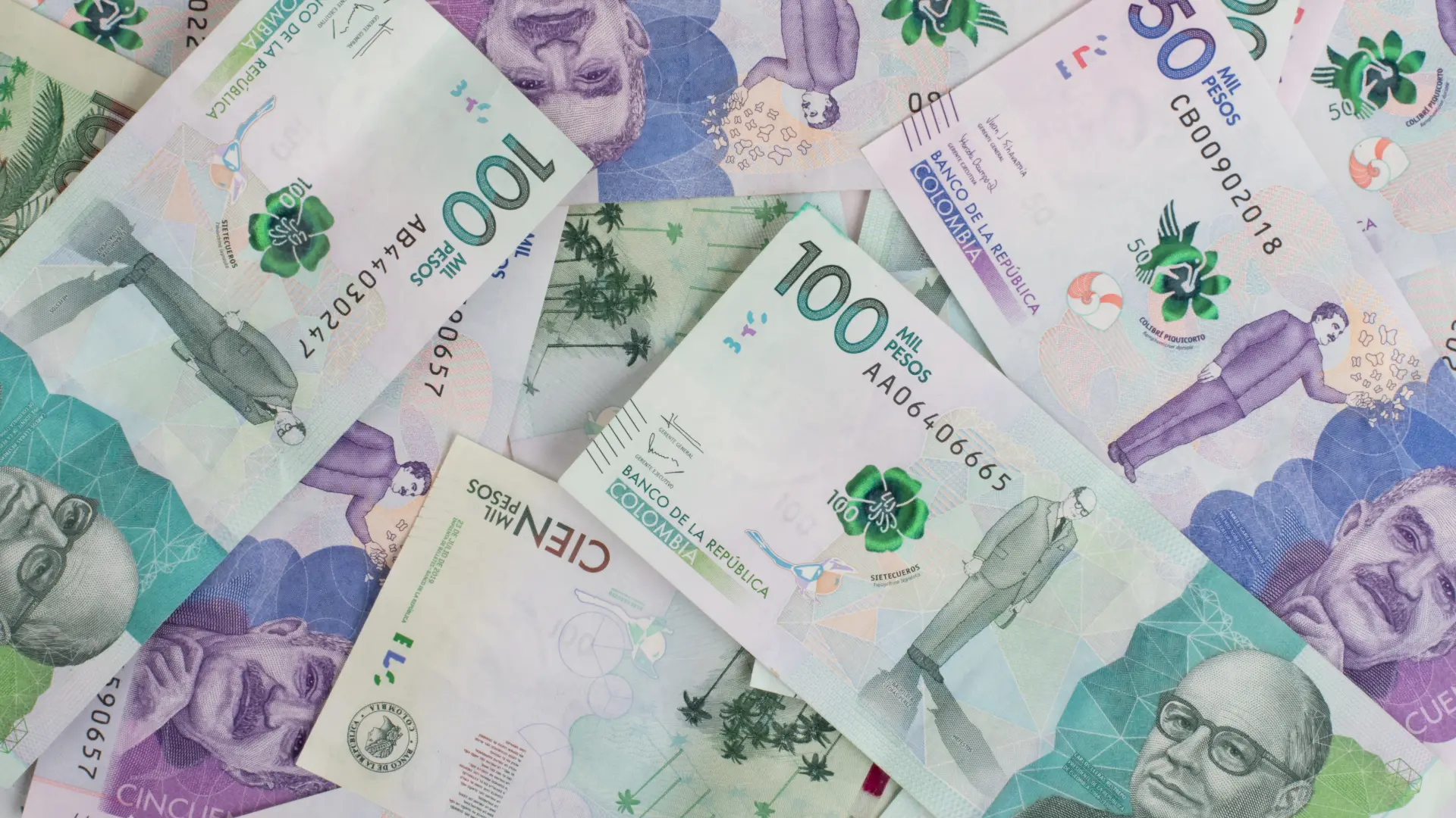 dinero colombiano