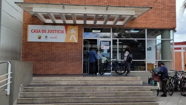 ¿Qué estrategias se impulsan desde el Distrito para eliminar la violencia contra la mujer? ¿Qué estrategias se impulsan desde el Distrito para eliminar la violencia contra la mujer?