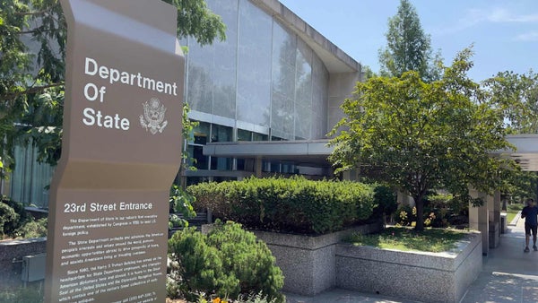 EE. UU. pide investigación por presuntos vínculos entre funcionarios del Gobierno y disidencias de las Farc EE. UU. pide investigación por presuntos vínculos entre funcionarios del Gobierno y disidencias de las Farc