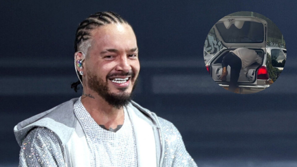J Balvin sorprende a pasajera de un vehículo al ingresar por el baúl: ¿qué ocurrió? J Balvin sorprende a pasajera de un vehículo al ingresar por el baúl: ¿qué ocurrió?