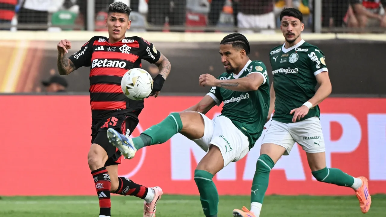 ¡Jorge Carrascal es campeón de Copa Libertadores con Flamengo!