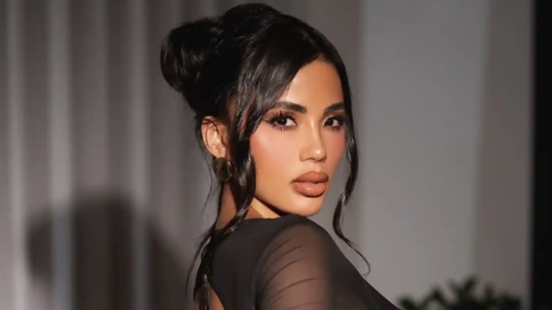 Karina García celebración 100 mil dólares video La Mansión de Luinny