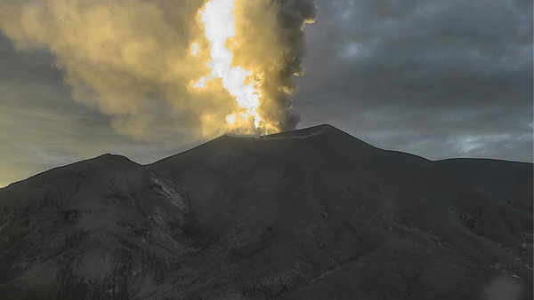 Albergues sin una olla ni donde dormir: vecinos del volcán Puracé denuncian malas condiciones en refugios