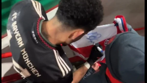 Luis Díaz tuvo lindo gesto con hincha del Junior en Alemania y se hizo viral
