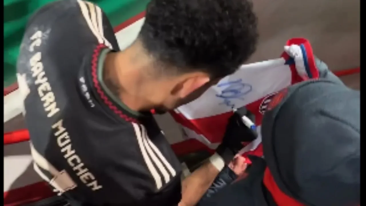 Cover image for Luis Díaz tuvo lindo gesto con hincha del Junior en Alemania y se hizo viral