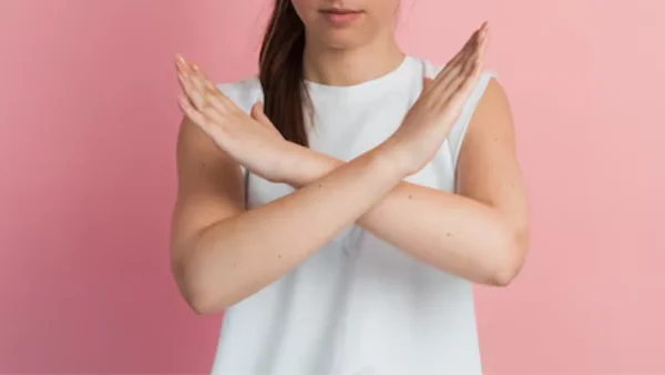 Casi la mitad de los feminicidios registrados en Bogotá estuvieron precedidos por otras formas de violencia Casi la mitad de los feminicidios registrados en Bogotá estuvieron precedidos por otras formas de violencia