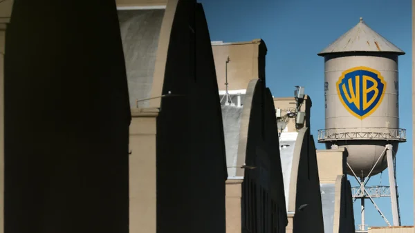 ¿Por qué la compra de Warner Bros que pretende realizar Netflix tiene dividida a la industria?