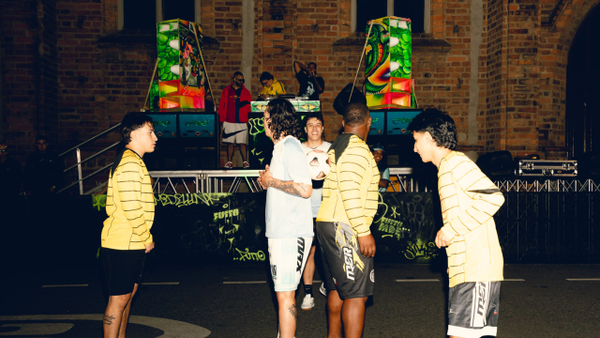 El movimiento que celebra el fútbol callejero y la cultura urbana se toma Medellín: de esto se trata