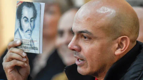 Carta del general Cliver Alcalá destapa quiénes son los cerebros detrás del régimen de Maduro