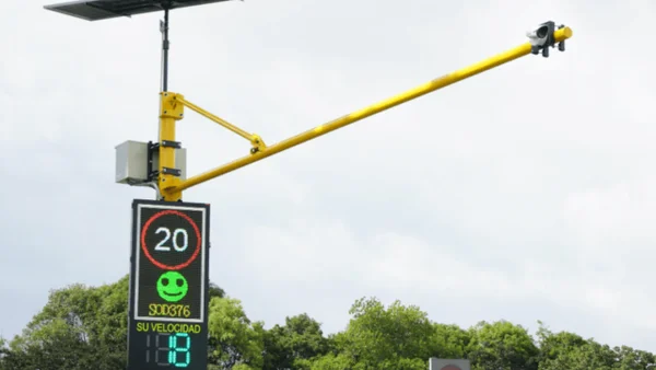 Instalan más cámaras de fotodetección en Bogotá: ¿Dónde están ubicadas? Tome nota Instalan más cámaras de fotodetección en Bogotá: ¿Dónde están ubicadas? Tome nota