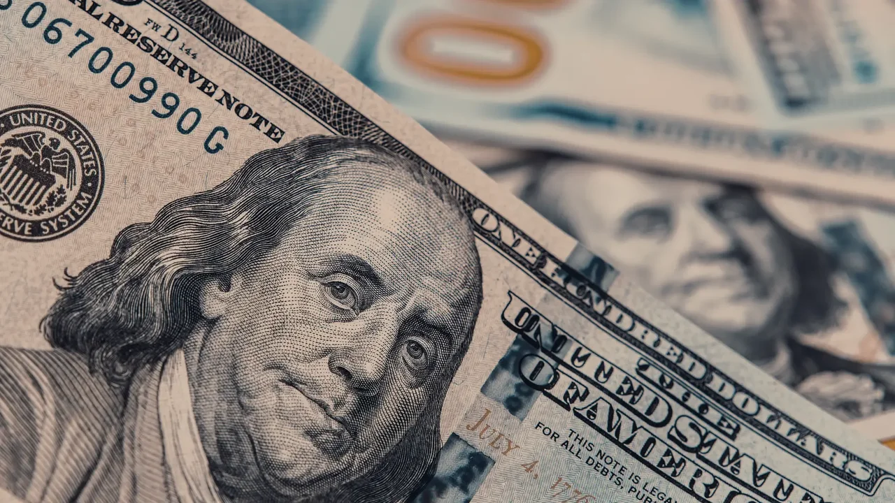 Dólar sorprendió al mercado y cambió de tendencia en Colombia: así cerró este 26 de enero