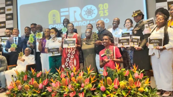 Premios Afrocolombianos del Año destacan el impacto social de Arley Silva en el Puerto de Tumaco Premios Afrocolombianos del Año destacan el impacto social de Arley Silva en el Puerto de Tumaco