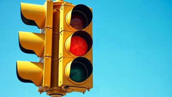 Alerta por vandalismo y robo de semáforos en Bogotá: más de 100 casos en los últimos meses