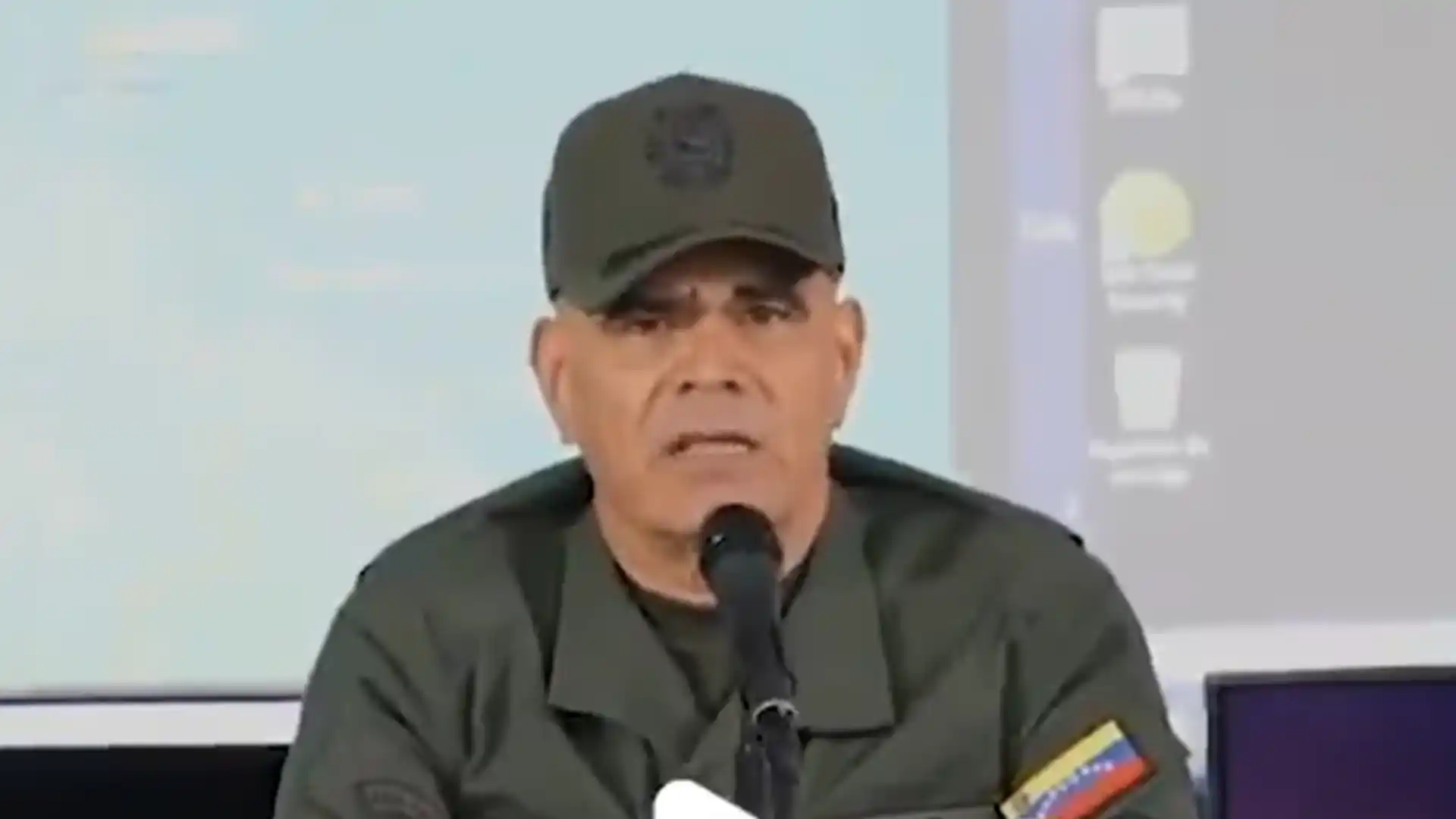 Advertencia Vladimir Padrino a EE.UU. vuelos militares